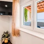 Seaside Apartament *